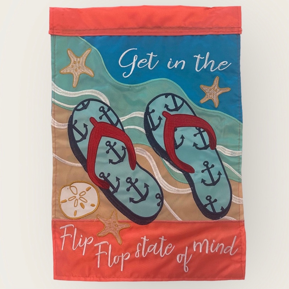 ⚡️2/$12 “Get in the Flip Flop State of Mind” Double Appliqué Garden Flag. NWOT